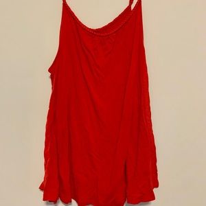 Twisted strapped tank top